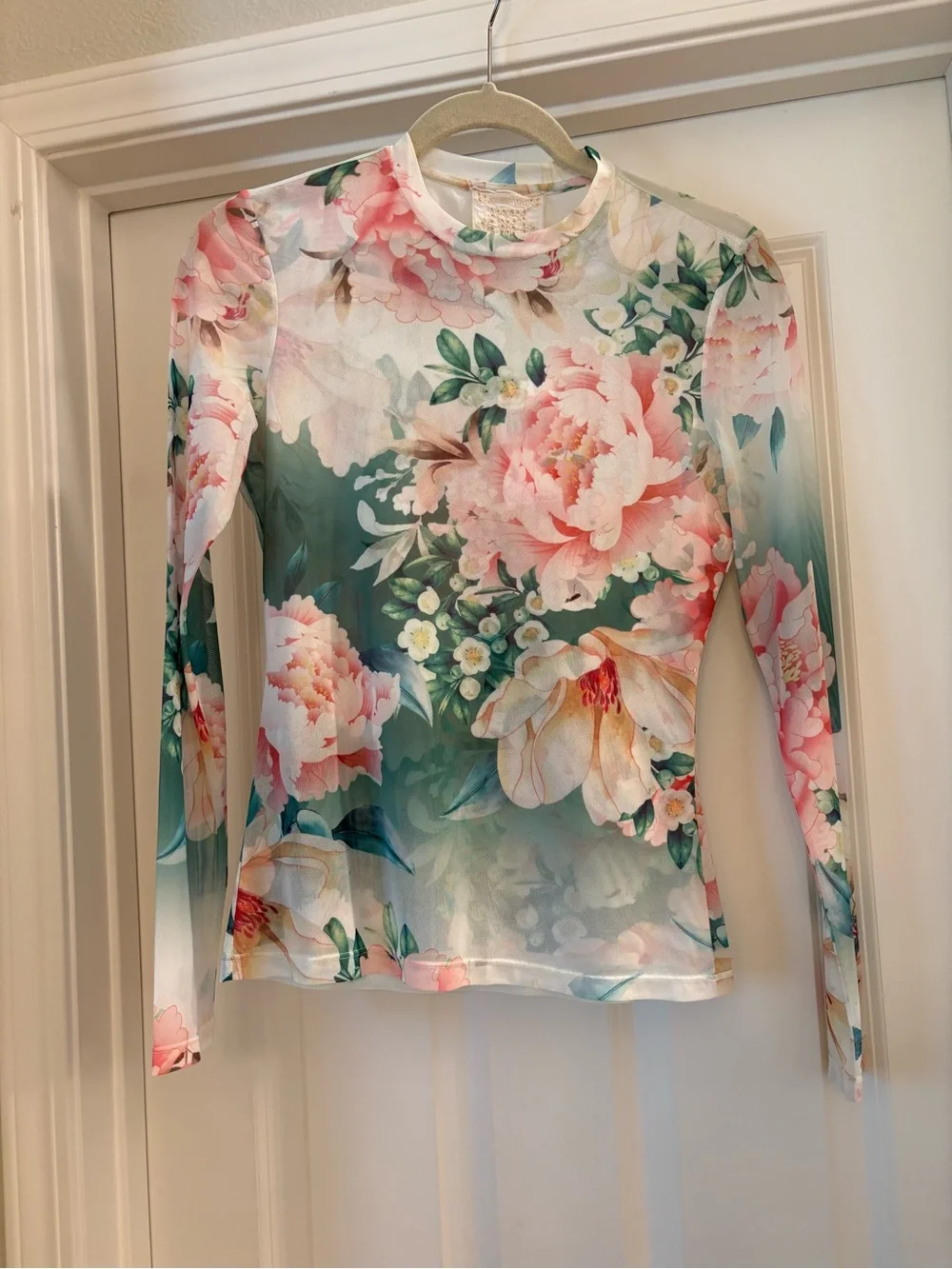 NWT Johnny Was Natalie Cream Floral Mesh Long-Sleeve Top in Pink & Green, Size S - Picture 1 of 3